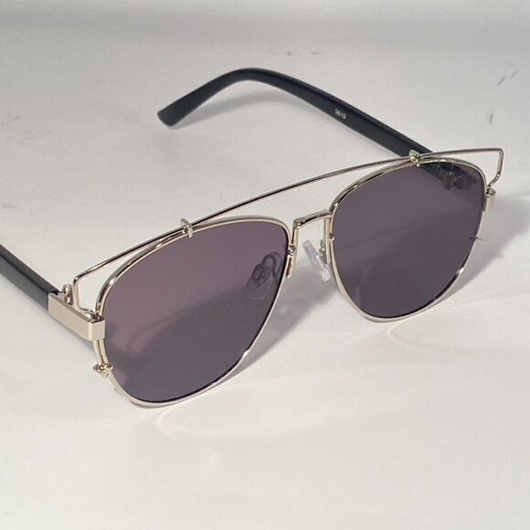 0632 Sunglasses With Dark Gray Mirrored Lenses with Silver Aviator Frame… main image 10